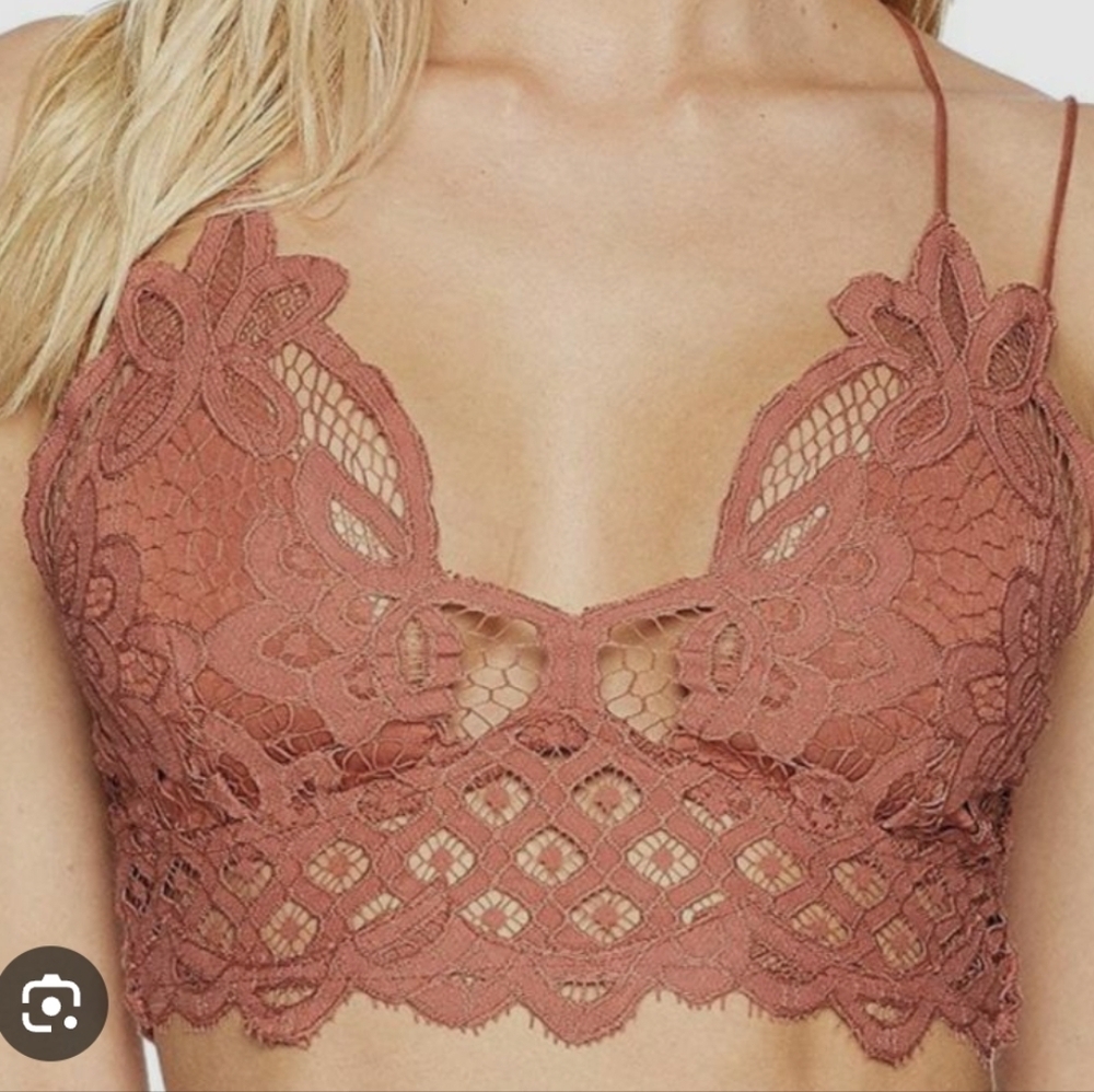 Free People NWOT Adella Lace Bralette in Rusty Pink sz XS​​​ - Picture 2 of 14